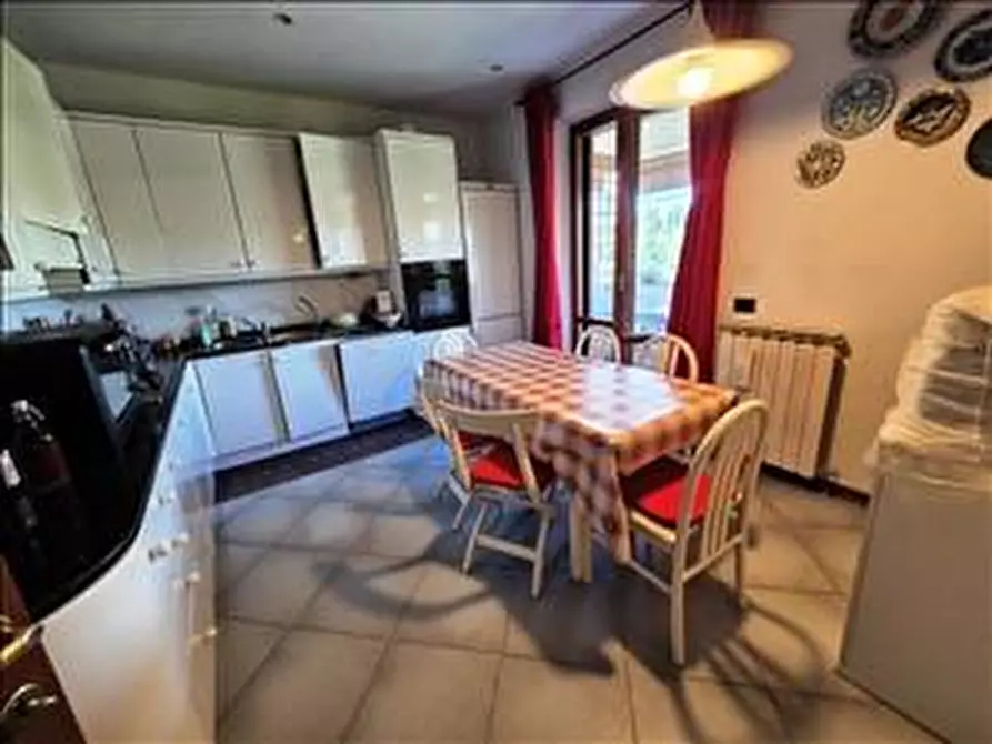 Immagine 7 di Appartamento in vendita  a Siena