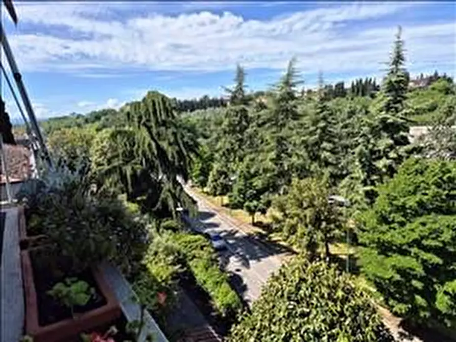 Immagine 9 di Appartamento in vendita  a Siena