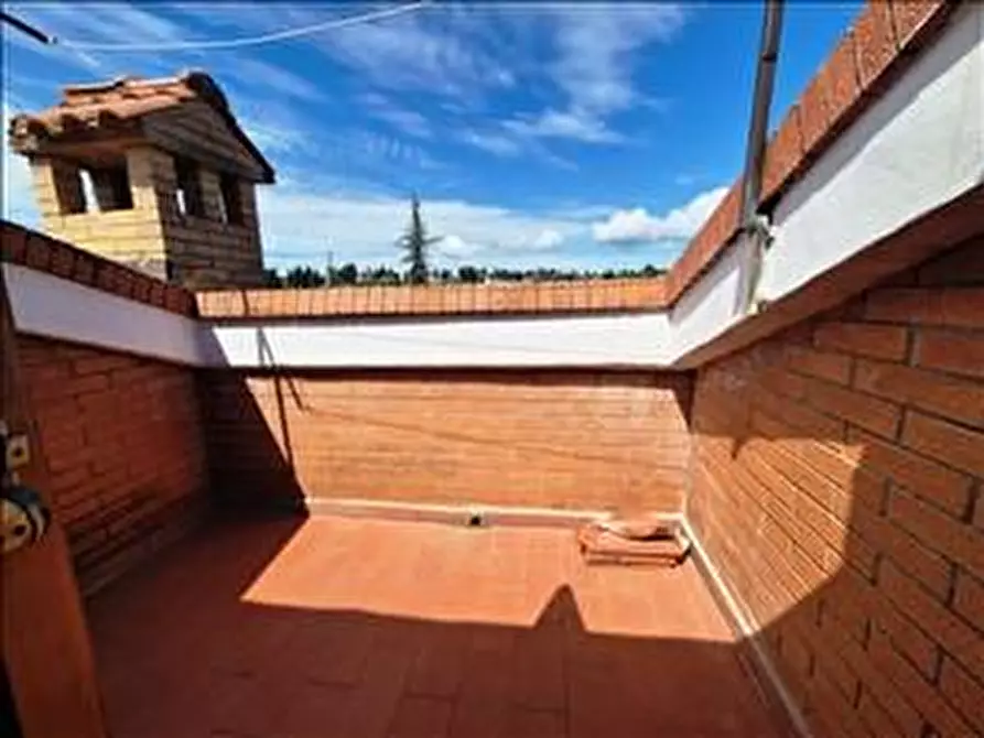 Immagine 24 di Appartamento in vendita  a Siena