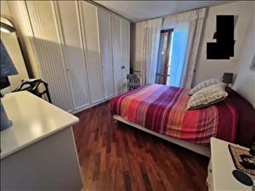 Immagine 19 di Appartamento in vendita  a Siena