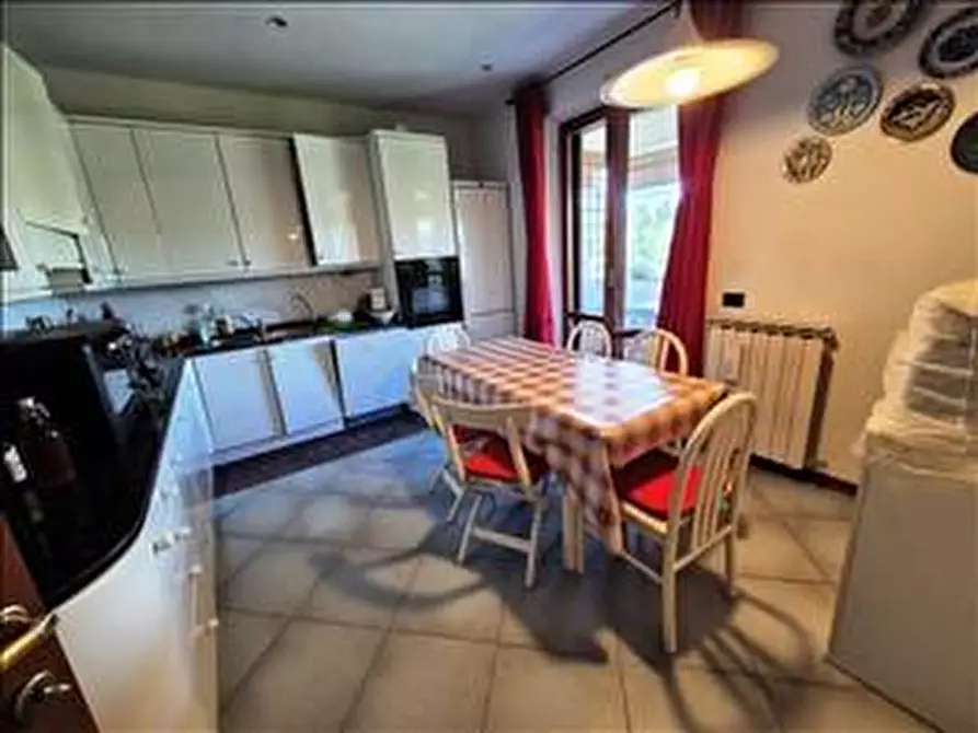 Immagine 8 di Appartamento in vendita  a Siena