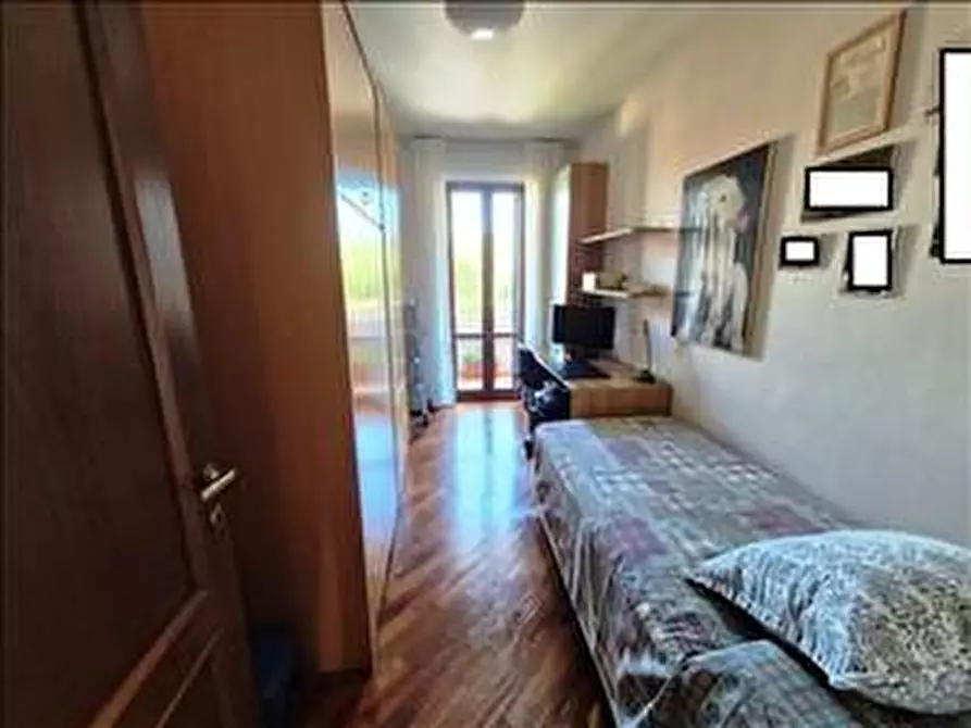 Immagine 15 di Appartamento in vendita  a Siena