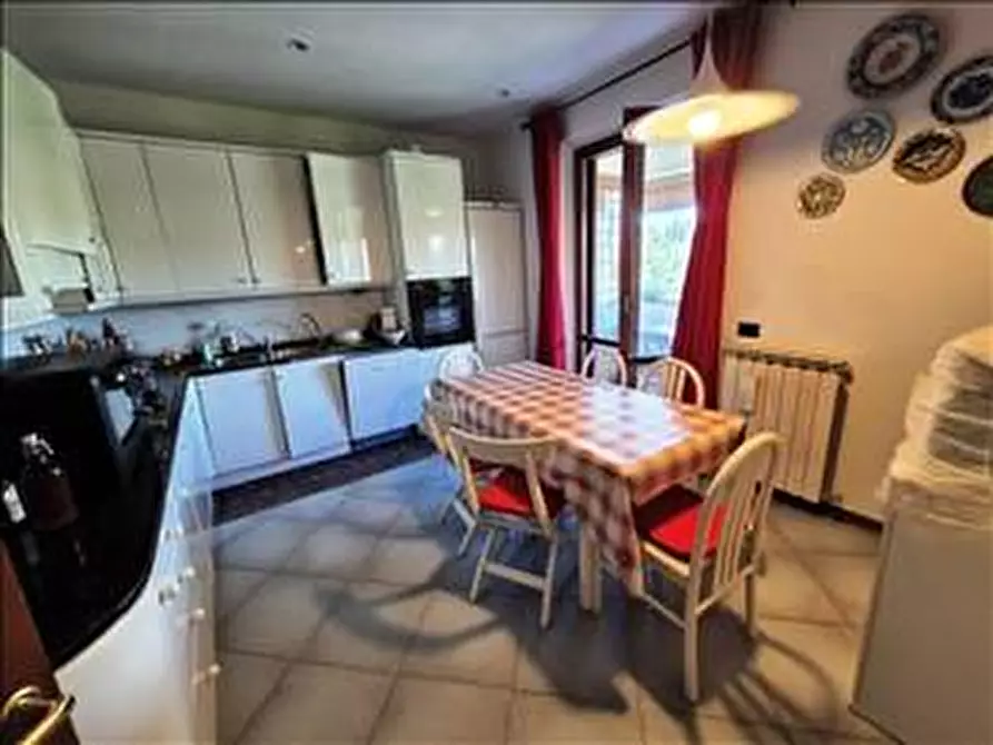 Immagine 6 di Appartamento in vendita  a Siena