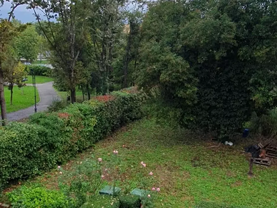 Immagine 65 di Villa in vendita  a Altopascio