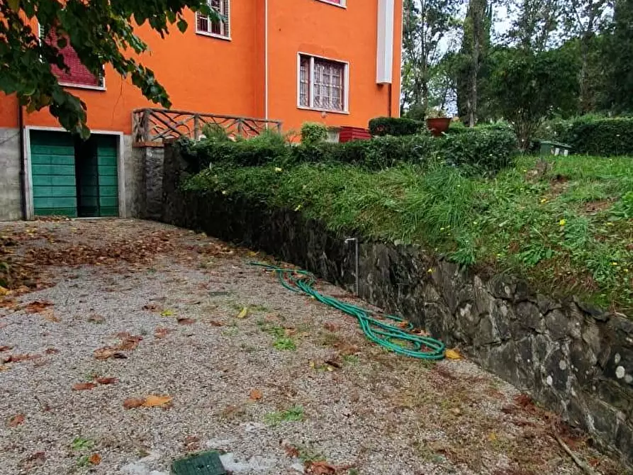 Immagine 58 di Villa in vendita  a Altopascio