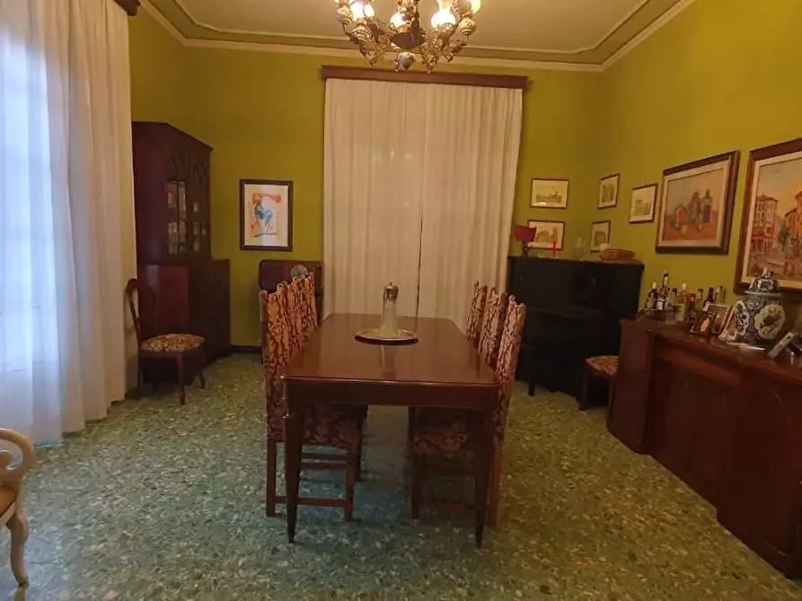 Immagine 43 di Villa in vendita  a Altopascio