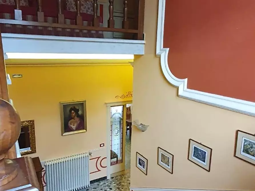 Immagine 22 di Villa in vendita  a Altopascio