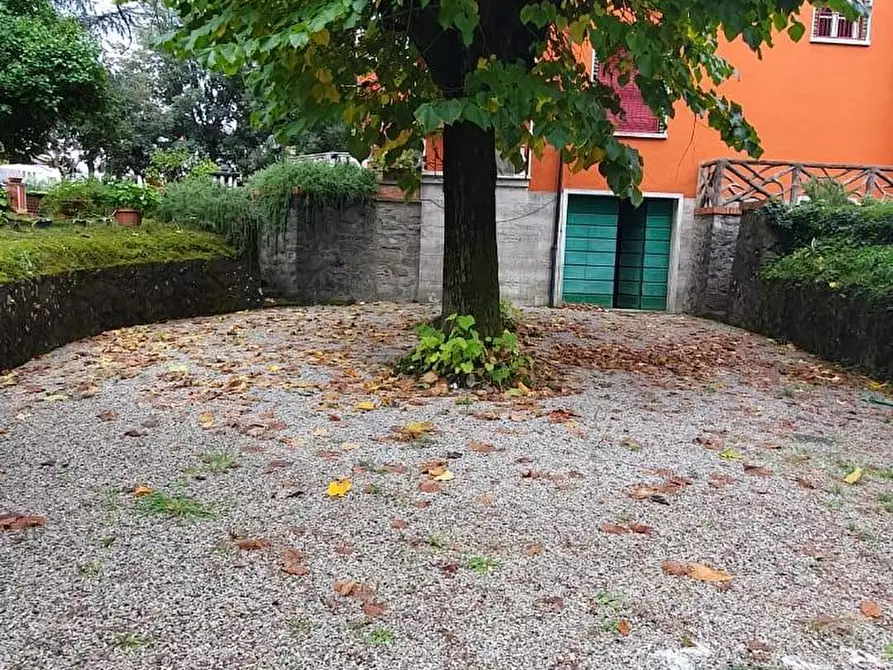 Immagine 36 di Villa in vendita  a Altopascio