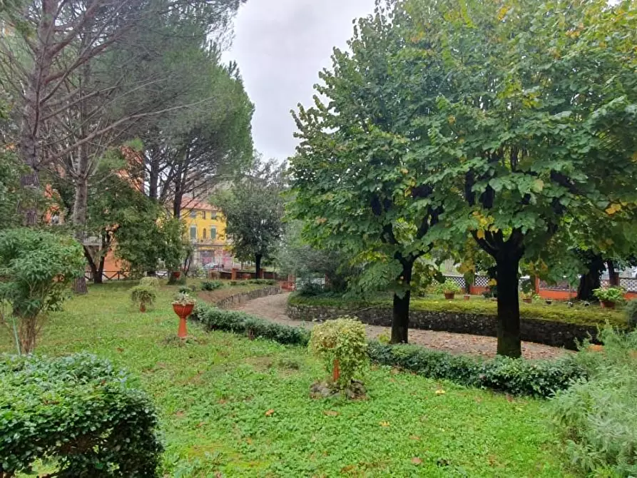 Immagine 33 di Villa in vendita  a Altopascio