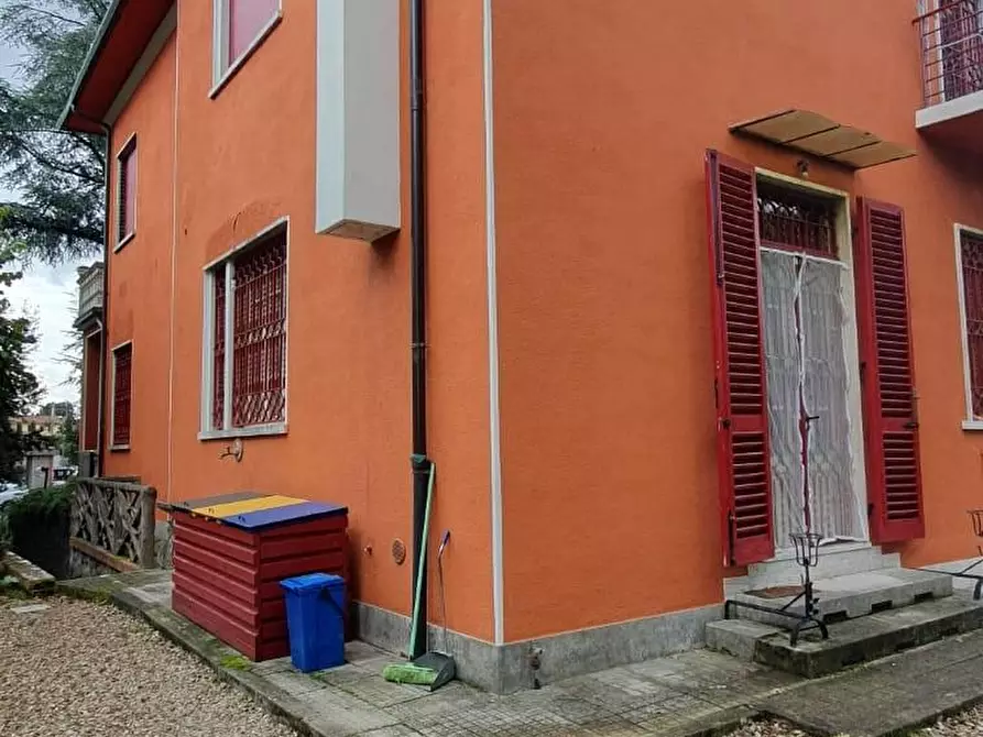 Immagine 9 di Villa in vendita  a Altopascio