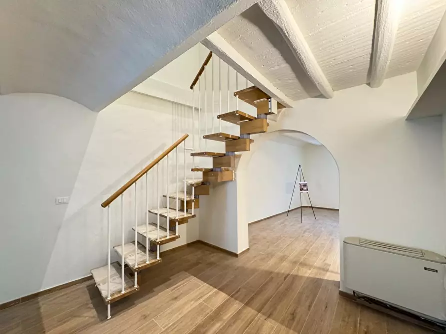 Immagine 21 di Appartamento in vendita  a Empoli