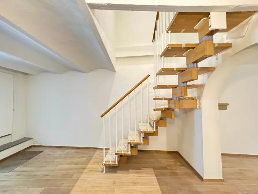 Immagine 17 di Appartamento in vendita  a Empoli