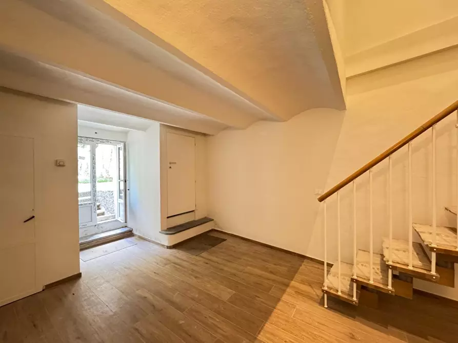 Immagine 18 di Appartamento in vendita  a Empoli