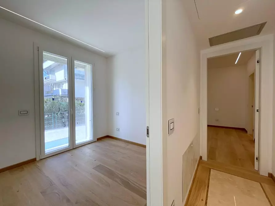 Immagine 8 di Appartamento in vendita  a Viareggio