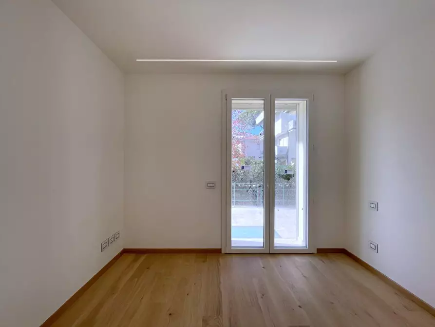 Immagine 9 di Appartamento in vendita  a Viareggio