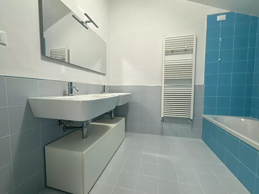 Immagine 22 di Appartamento in affitto  a Pisa