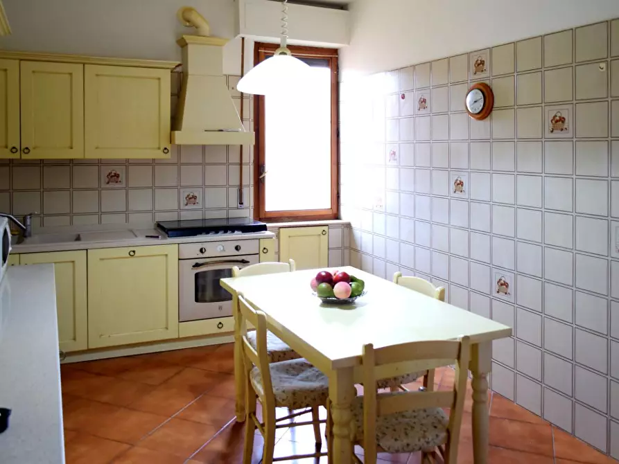 Immagine 9 di Appartamento in vendita  a Siena