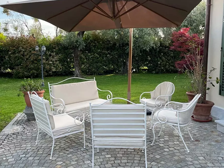 Immagine 6 di Villa in affitto  a Forte Dei Marmi