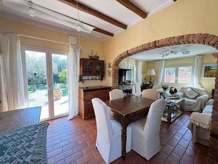 Immagine 10 di Villa in affitto  a Forte Dei Marmi