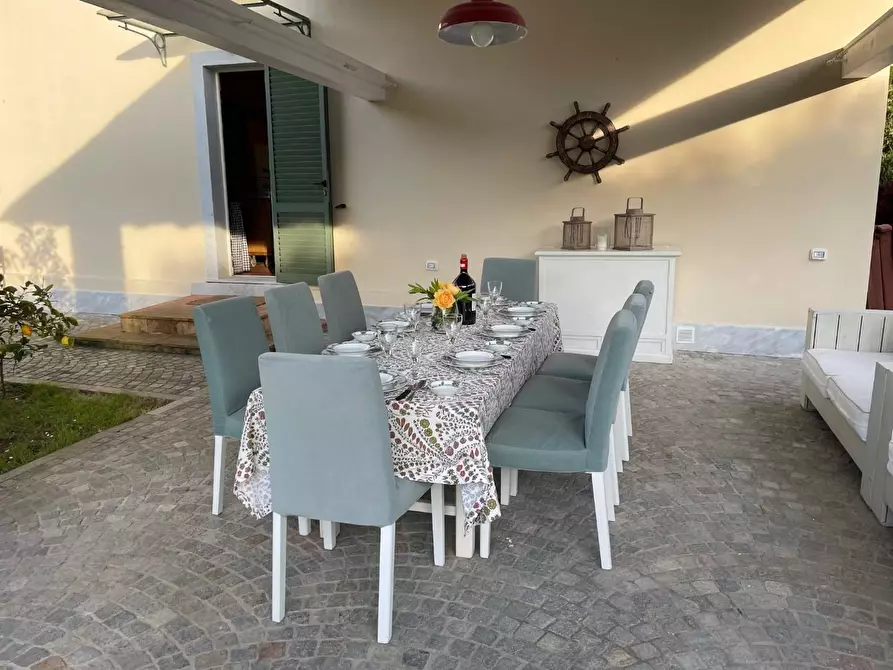 Immagine 7 di Villa in affitto  a Forte Dei Marmi
