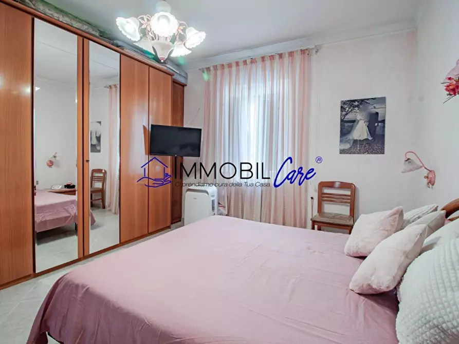 Immagine 14 di Appartamento in vendita  a Livorno