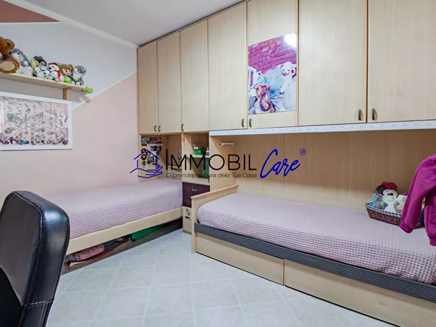 Immagine 17 di Appartamento in vendita  a Livorno