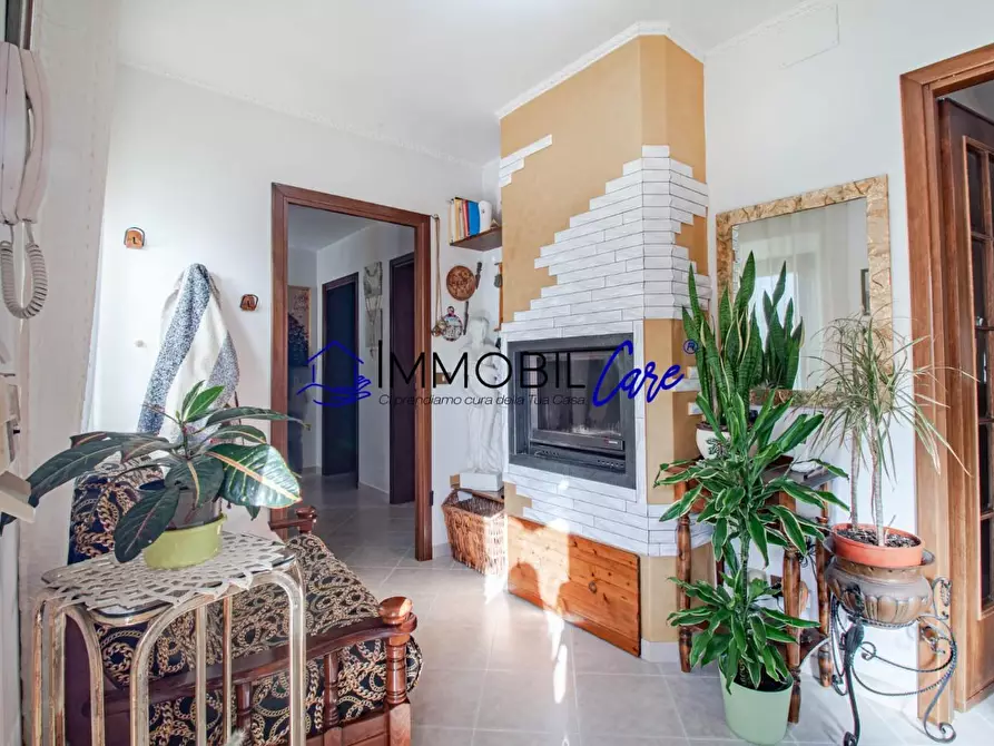 Immagine 2 di Appartamento in vendita  a Livorno