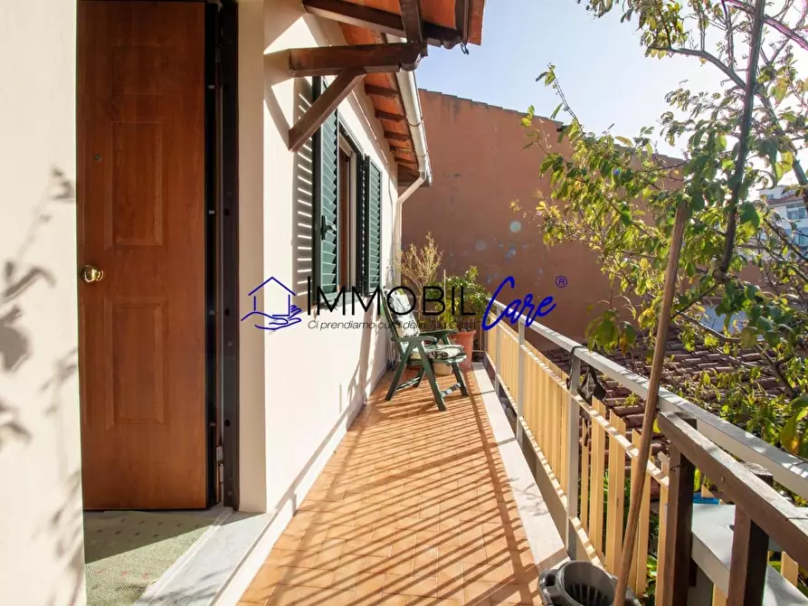 Immagine 8 di Appartamento in vendita  a Livorno