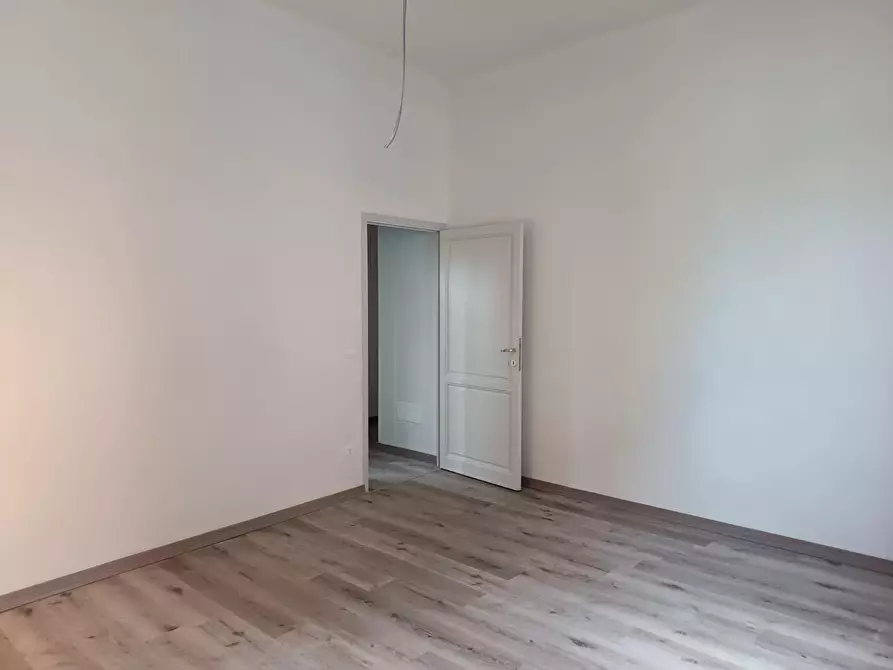 Immagine 14 di Appartamento in vendita  a Livorno