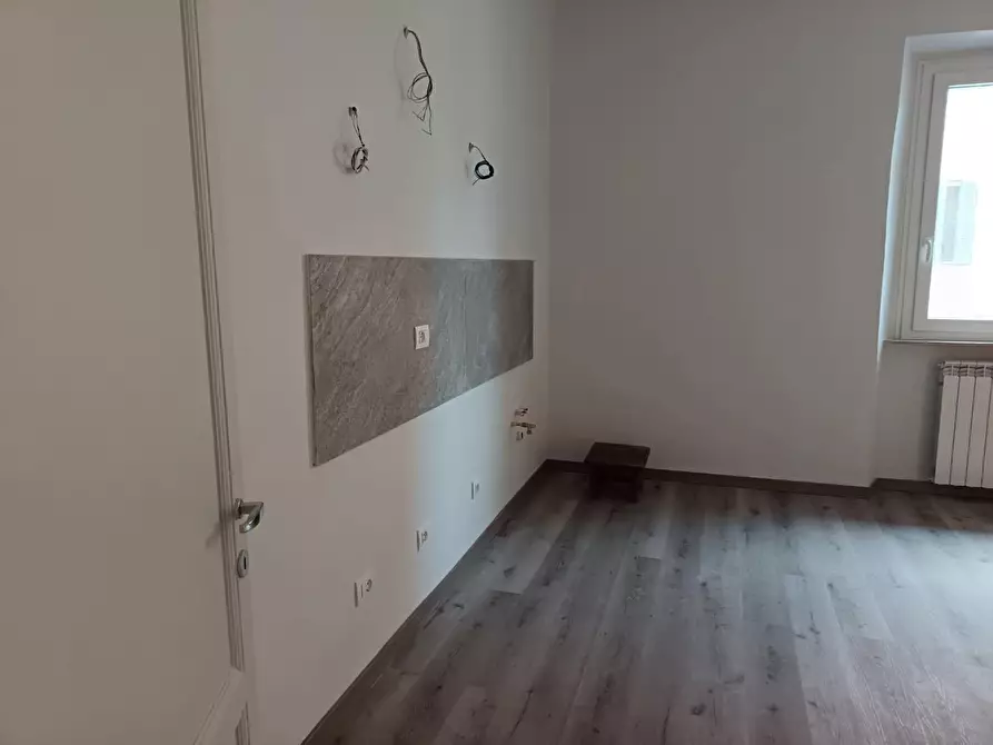 Immagine 8 di Appartamento in vendita  a Livorno