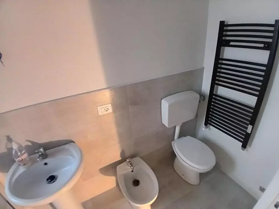 Immagine 23 di Appartamento in vendita  a Livorno