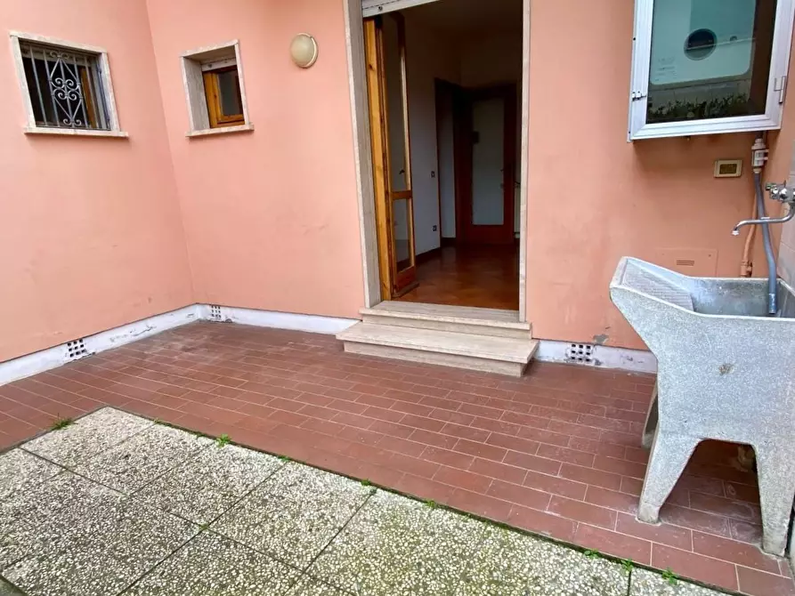 Immagine 8 di Villetta a schiera in vendita  a Viareggio