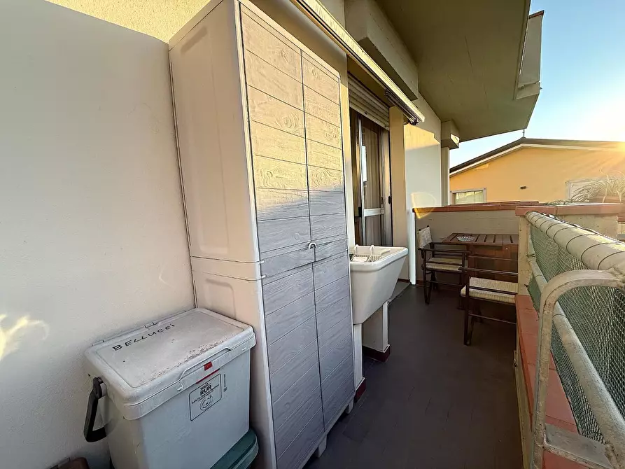 Immagine 10 di Appartamento in vendita  a Viareggio