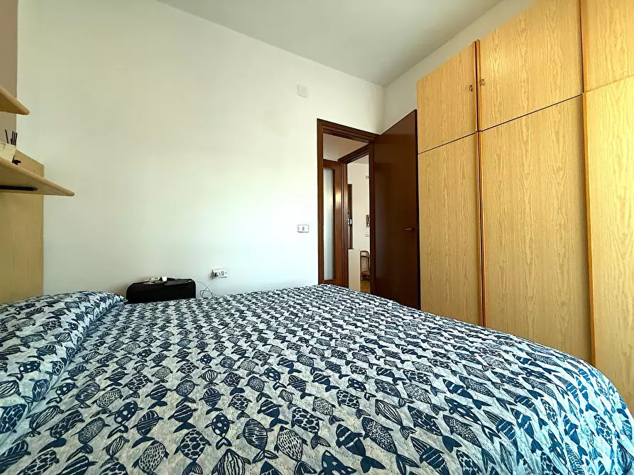 Immagine 12 di Appartamento in vendita  a Viareggio