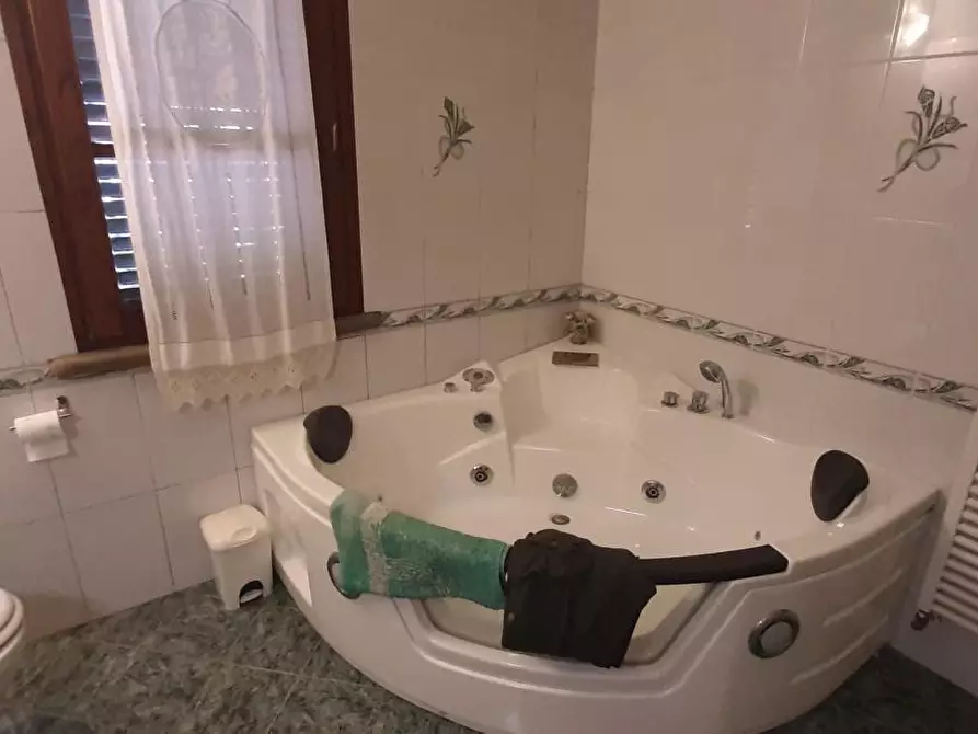 Immagine 43 di Villa in vendita  a Rosignano Marittimo