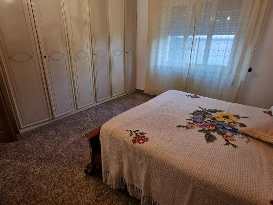 Immagine 10 di Appartamento in vendita  a Carrara