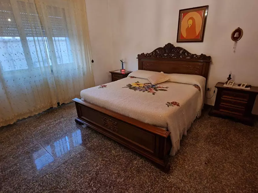 Immagine 8 di Appartamento in vendita  a Carrara