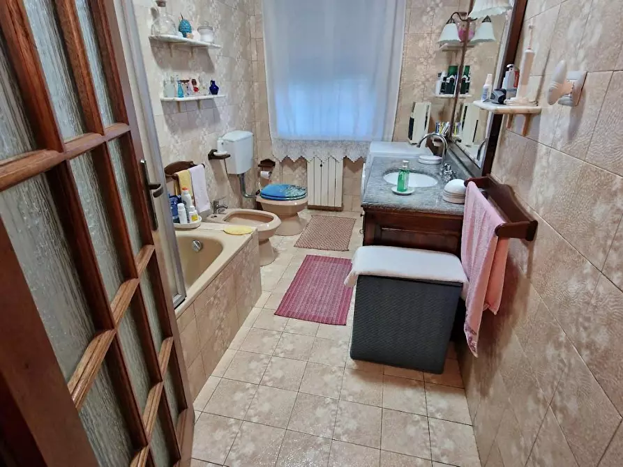 Immagine 14 di Appartamento in vendita  a Carrara