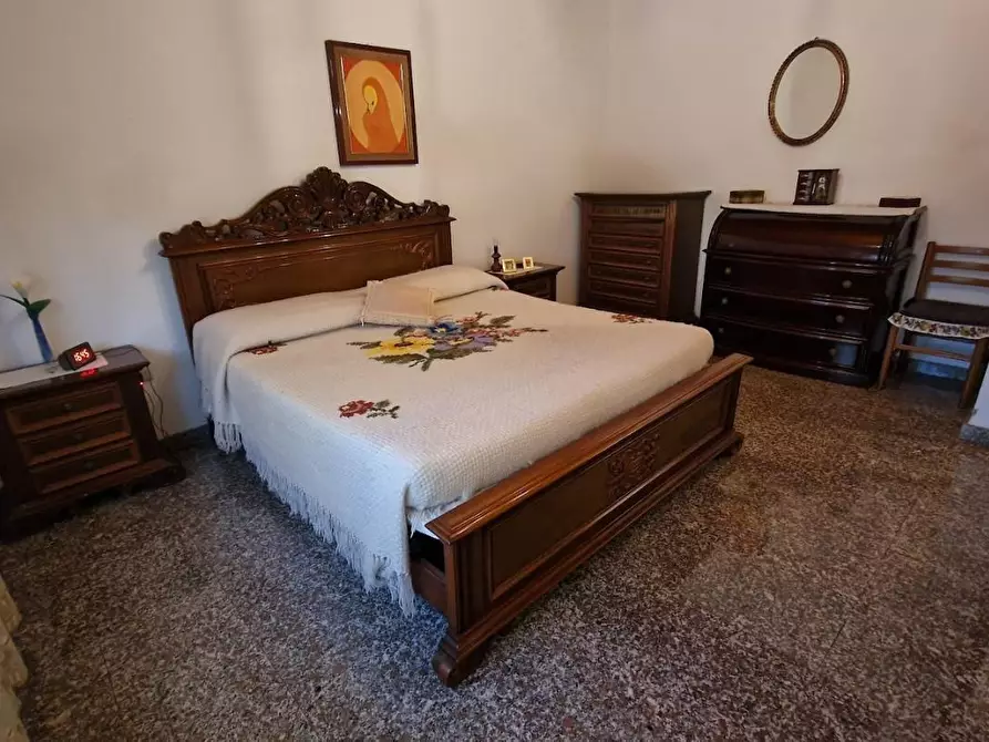 Immagine 9 di Appartamento in vendita  a Carrara