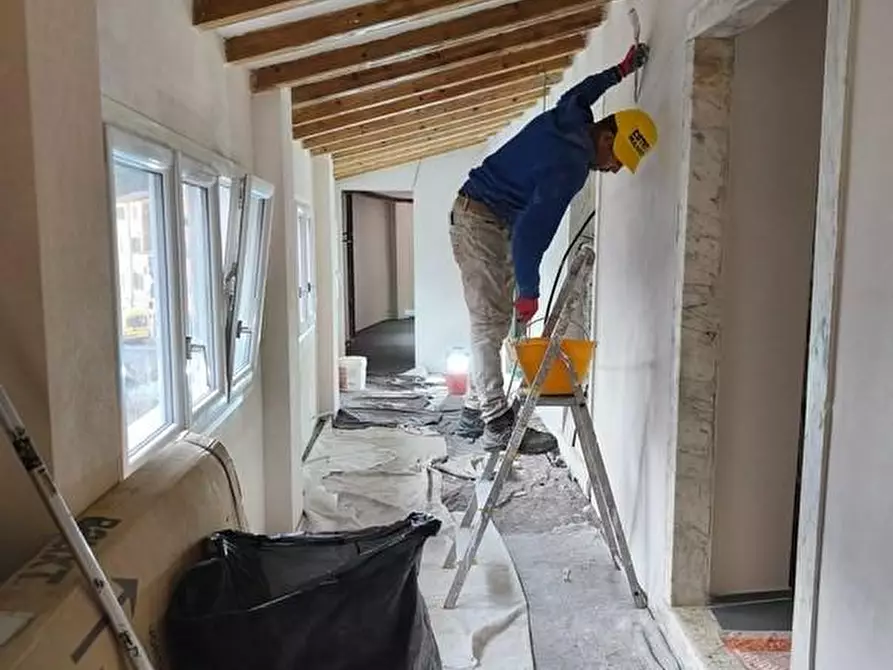 Immagine 7 di Appartamento in vendita  a Carrara