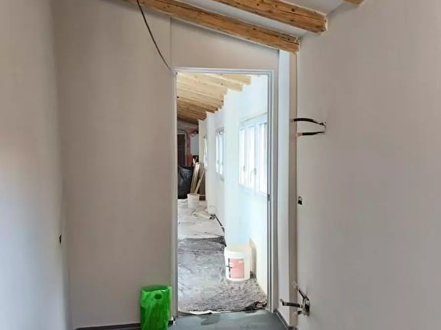 Immagine 11 di Appartamento in vendita  a Carrara