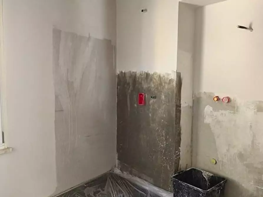 Immagine 8 di Appartamento in vendita  a Carrara