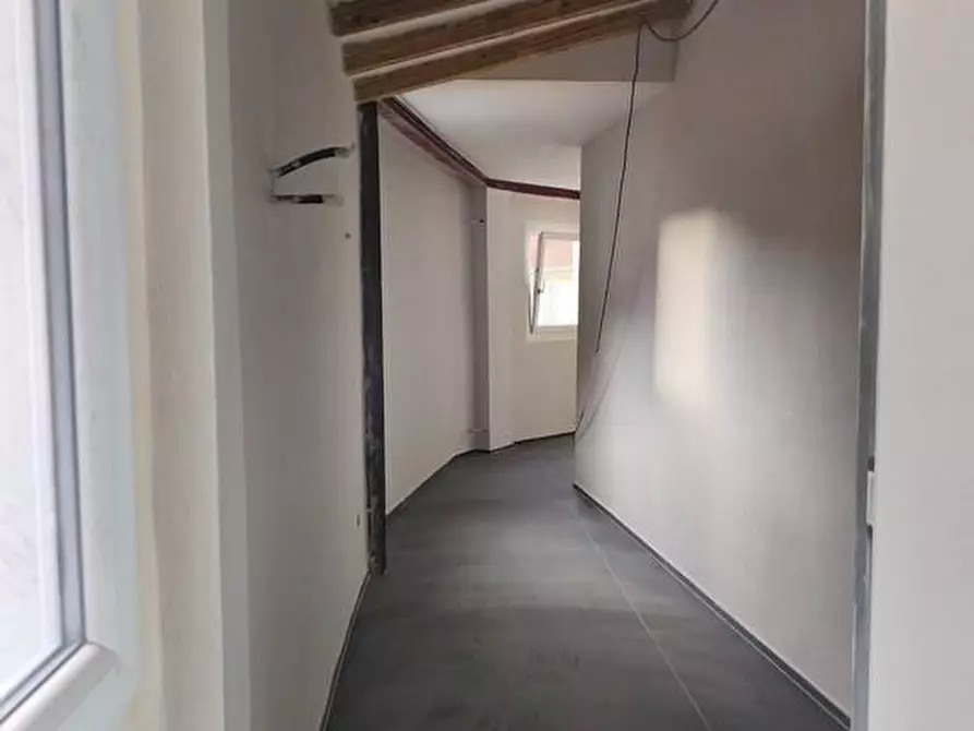 Immagine 13 di Appartamento in vendita  a Carrara