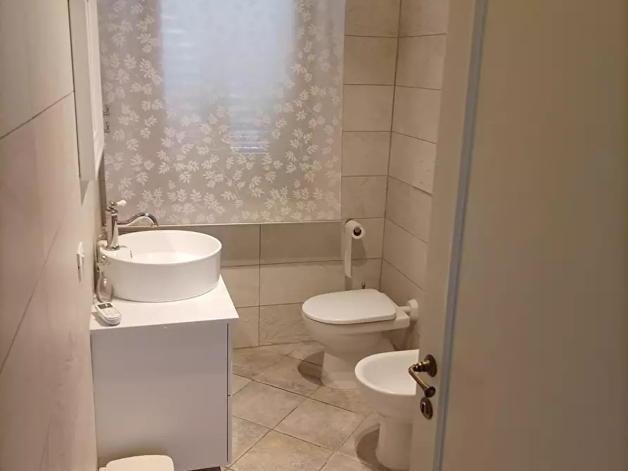 Immagine 13 di Casa semindipendente in vendita  a Collesalvetti