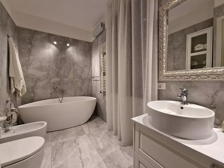 Immagine 26 di Casa semindipendente in vendita  a Collesalvetti