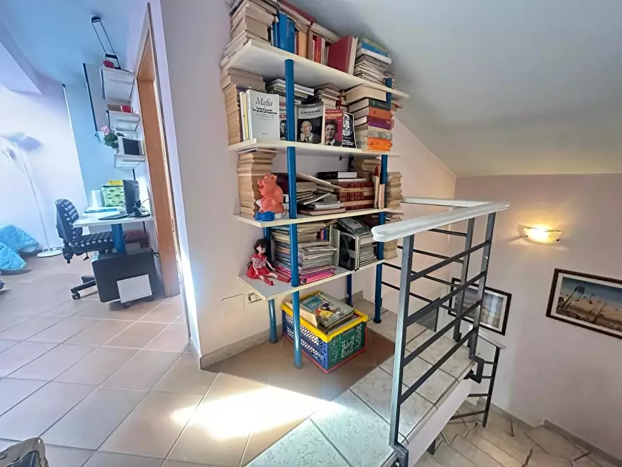 Immagine 54 di Villetta a schiera in vendita  a Campi Bisenzio