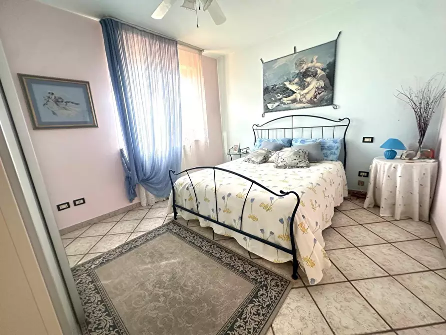 Immagine 35 di Villetta a schiera in vendita  a Campi Bisenzio