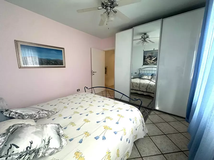 Immagine 33 di Villetta a schiera in vendita  a Campi Bisenzio