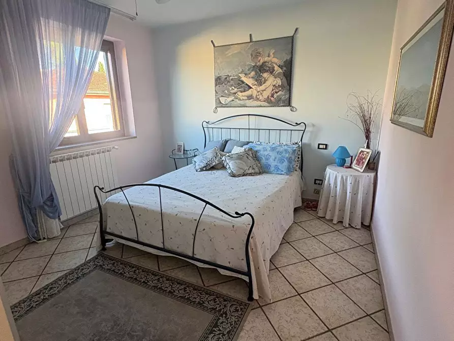 Immagine 58 di Villetta a schiera in vendita  a Campi Bisenzio