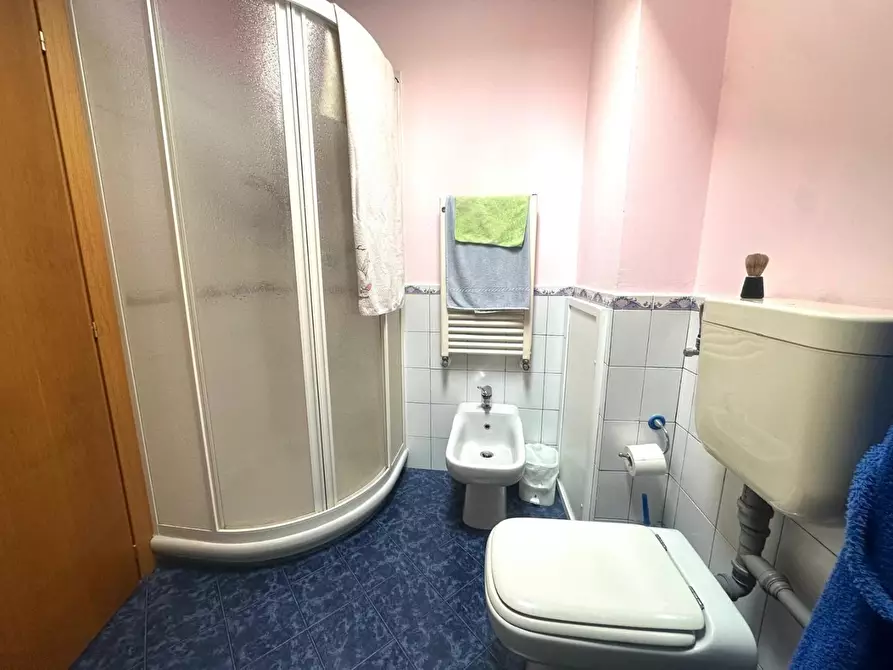 Immagine 38 di Villetta a schiera in vendita  a Campi Bisenzio